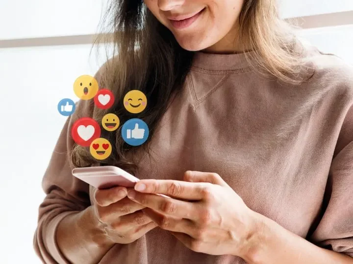 Parli le emoji? Significato delle 15 migliori emoji per il flirt