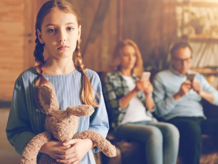 Avete ricevuto abbastanza amore da bambini? 10 comportamenti che dimostrano il contrario!