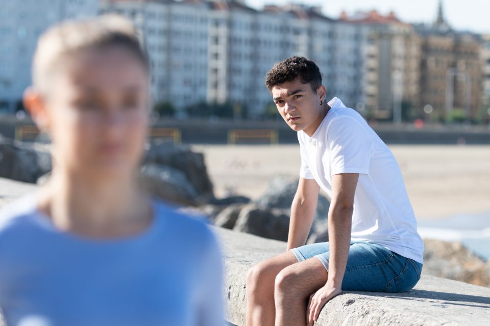 75 Citazioni sulle persone tossiche: come allontanarsi da loro? - La