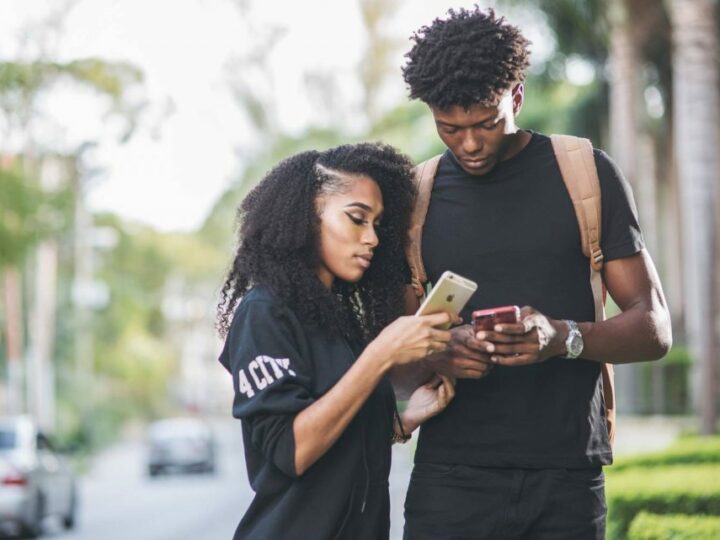 10 messaggi che gli uomini odiano ricevere dalle loro fidanzate