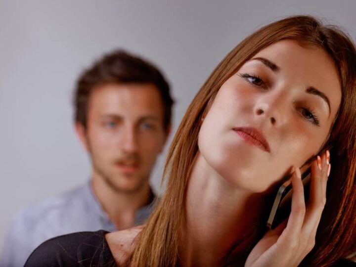 Una verità sconvolgente: perché gli uomini tradiscono le loro compagne eppure continuano a stare con loro.