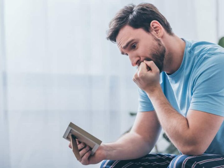 Se vuoi che gli manchi, dovresti farlo.