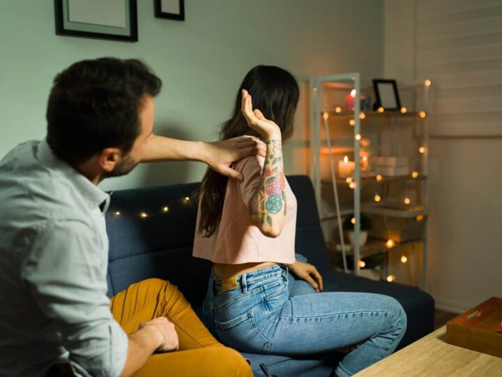 Gli uomini si innamorano di te quando smetti di farlo.