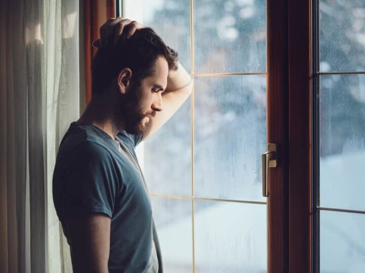 Non ci crederai – Ecco come si sentono gli uomini quando feriscono la donna che amano!