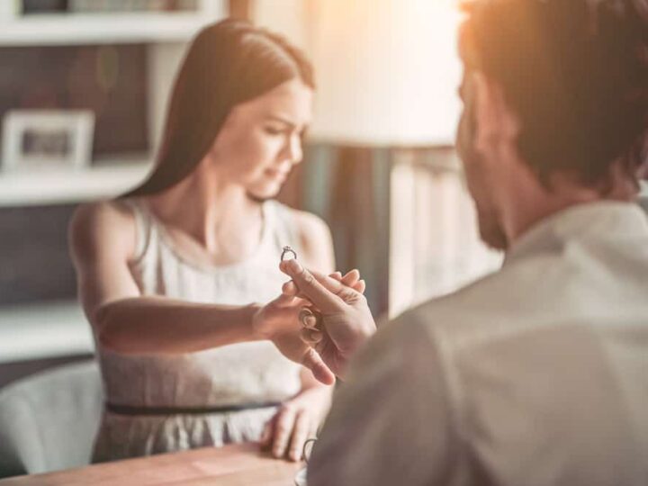 6 Señales de que tu pareja ya no está enamorada de ti.