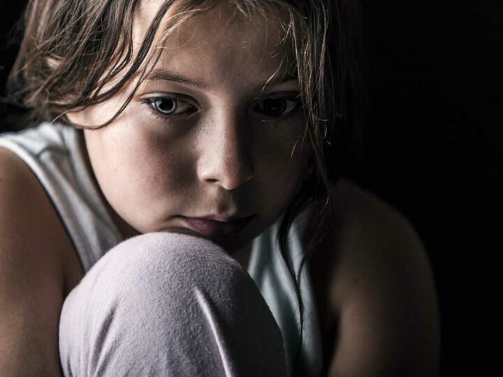 ¿Recibiste suficiente cariño durante tu infancia? ¡Aquí tienes 10 comportamientos que sugieren lo contrario!