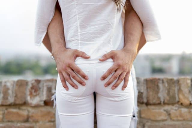 Die Taschendiebumarmung