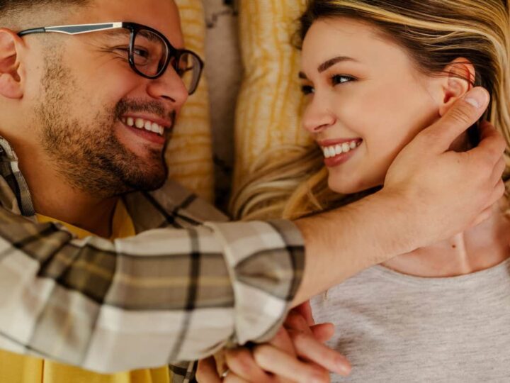 10 Frases que dice un hombre y que demuestran que siente algo de verdad por ti.