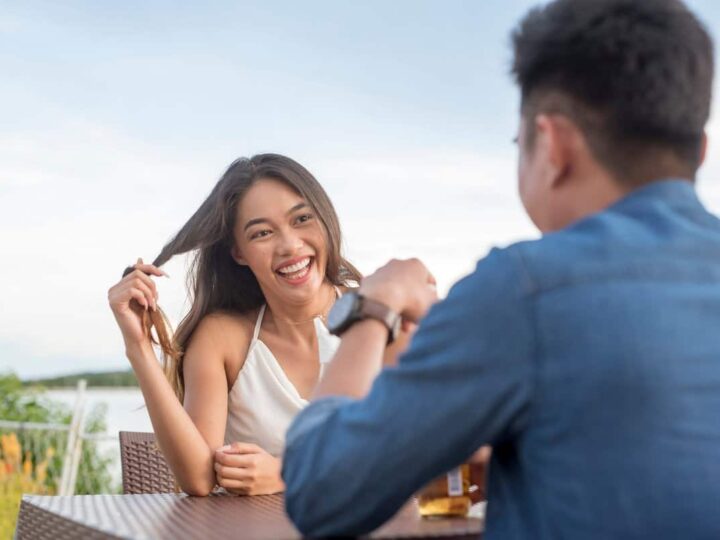 7 T&eacute;cnicas secretas de lenguaje corporal para cautivarlo por completo.