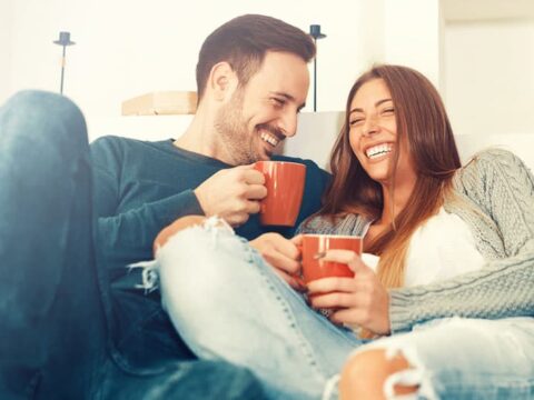 Ecco i 20 comportamenti tipici di un uomo che ha paura di amare