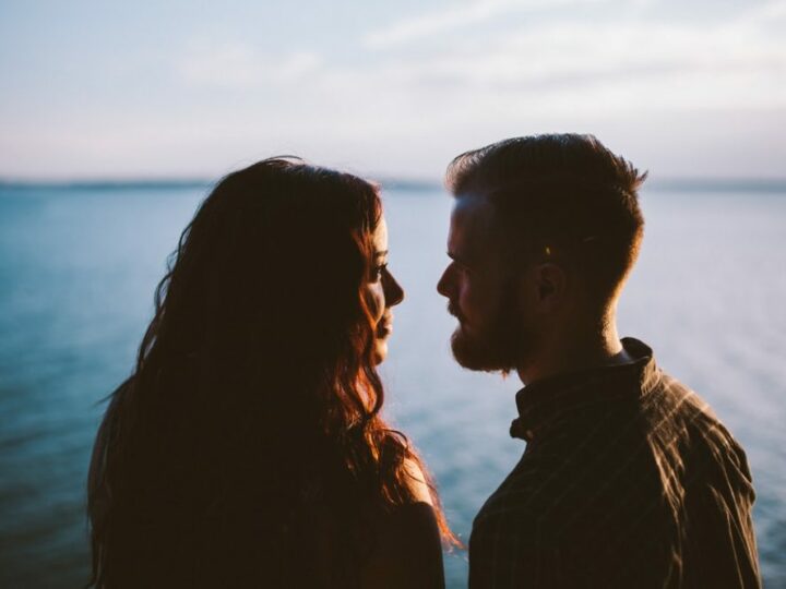 Se vi dice queste 10 cose, significa che vi sta manipolando
