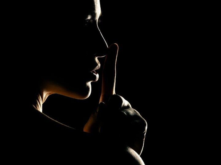 Le 5 fasi della vita di un’amante (le insidie dell’infedeltà)