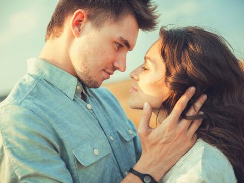 Le 6 cose che fanno impazzire gli uomini