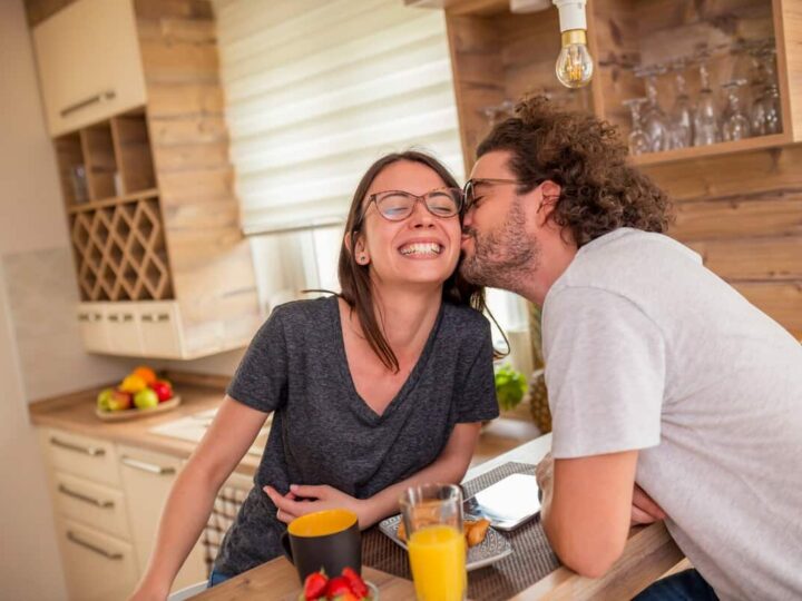 Quando un uomo vi dice «baci», cosa significa?